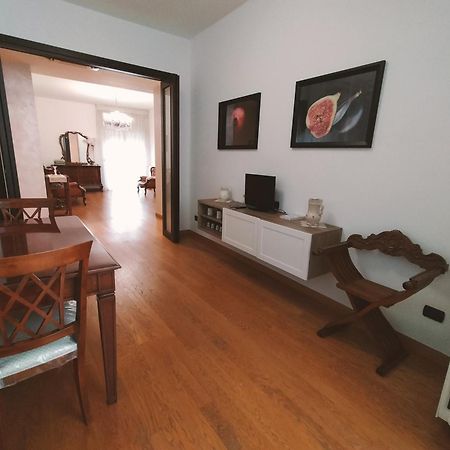 Bari 68 - Comfort Moderno & Fascino Antico Luaran gambar