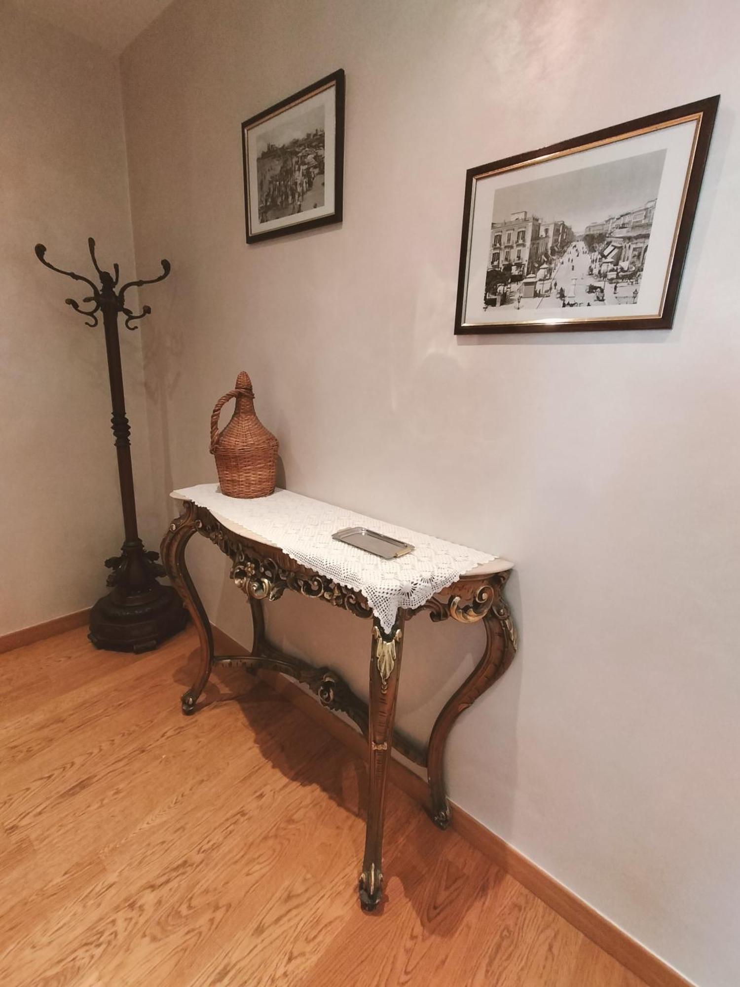 Bari 68 - Comfort Moderno & Fascino Antico Luaran gambar
