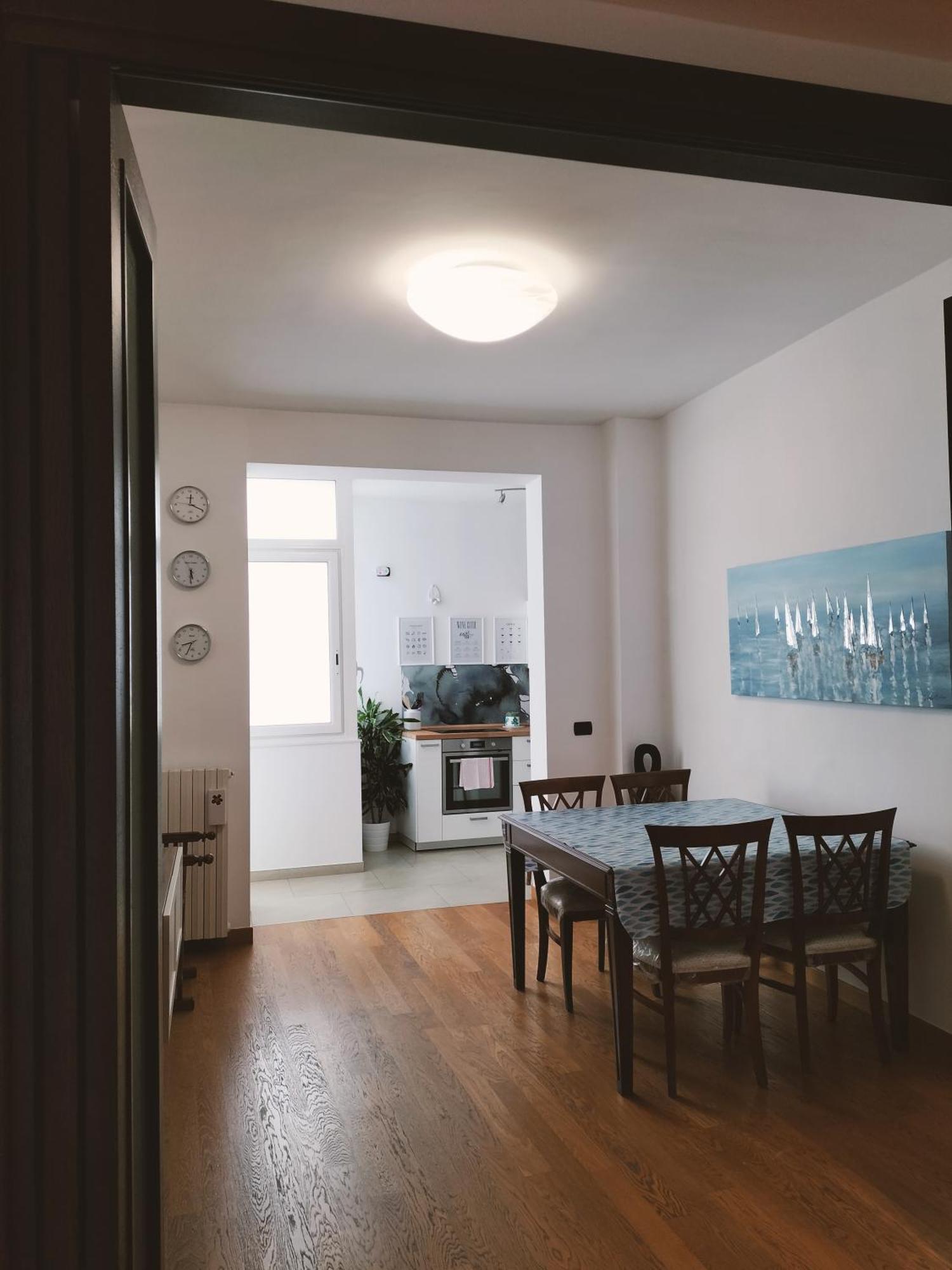 Bari 68 - Comfort Moderno & Fascino Antico Luaran gambar